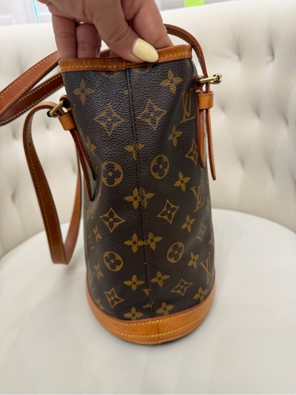 Louis Vuitton Brown Monogram Canvas Bucket Shoulder Bag with Tan Leather Trim - Picture 5 of 15